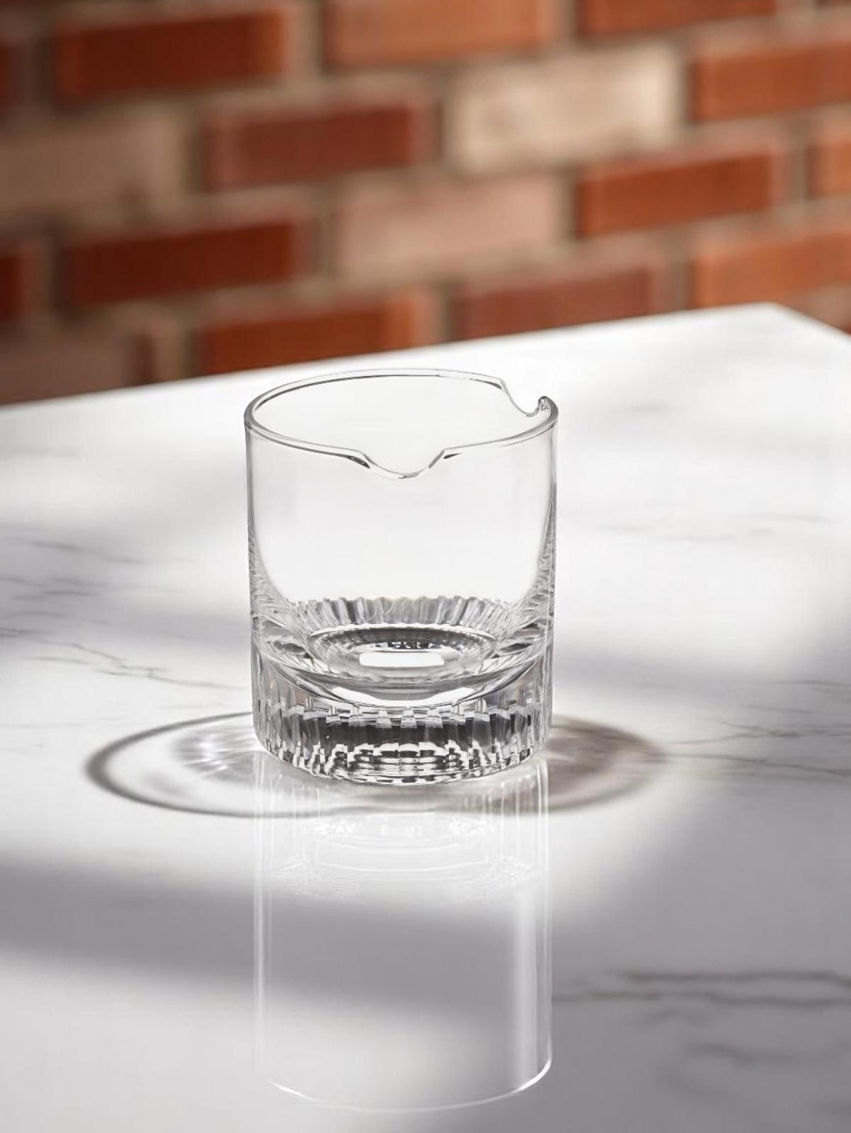 Luxury Whiskey Glass with Integrated Cigar Rest – Sip & Savor Series