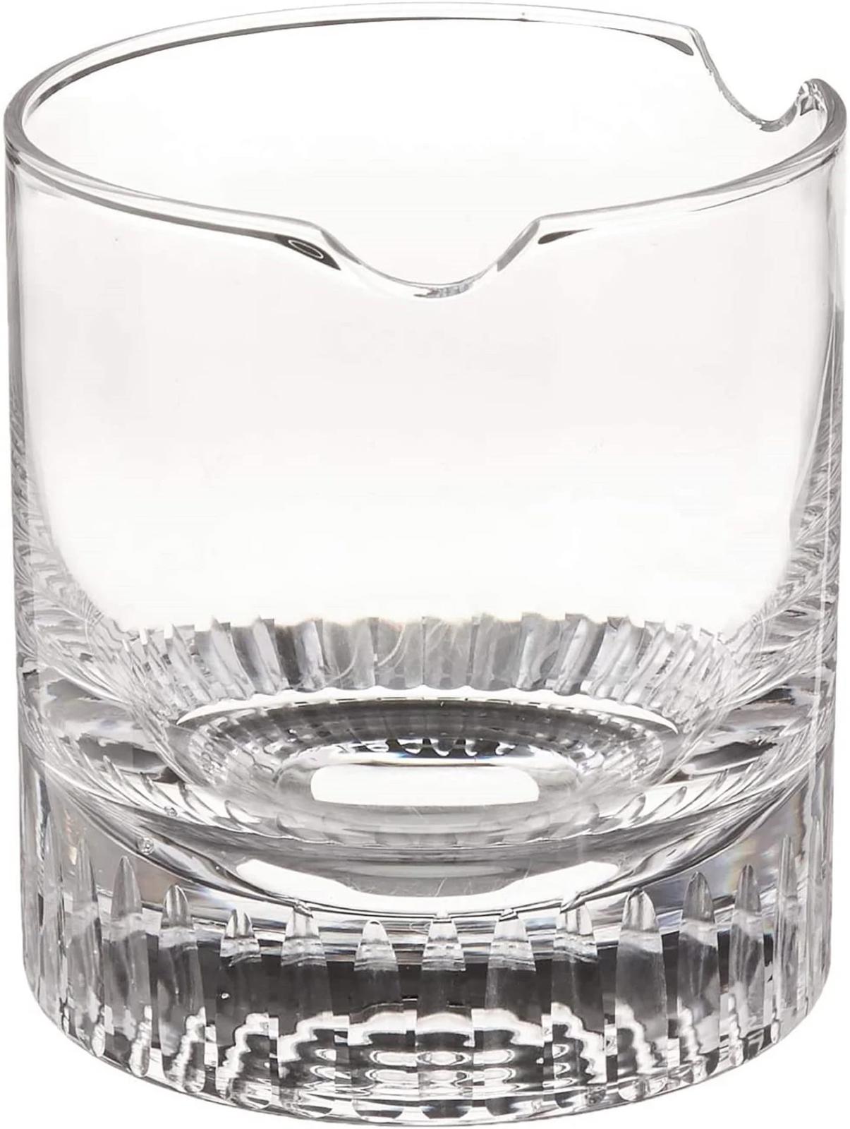 Luxury Whiskey Glass with Integrated Cigar Rest – Sip & Savor Series